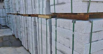 内江芝麻白路牙石，路侧石