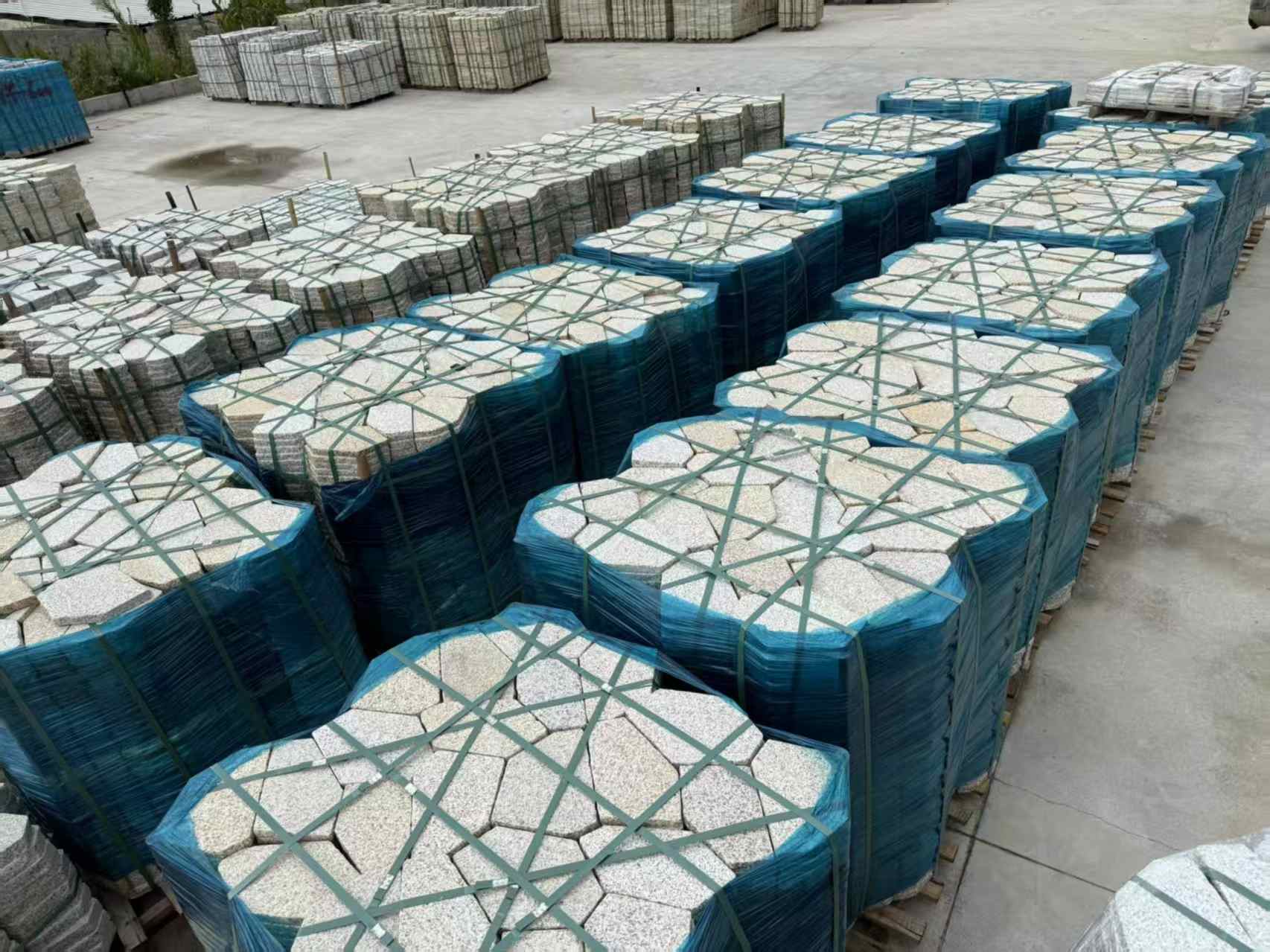 内江黄金麻冰裂纹 碎拼